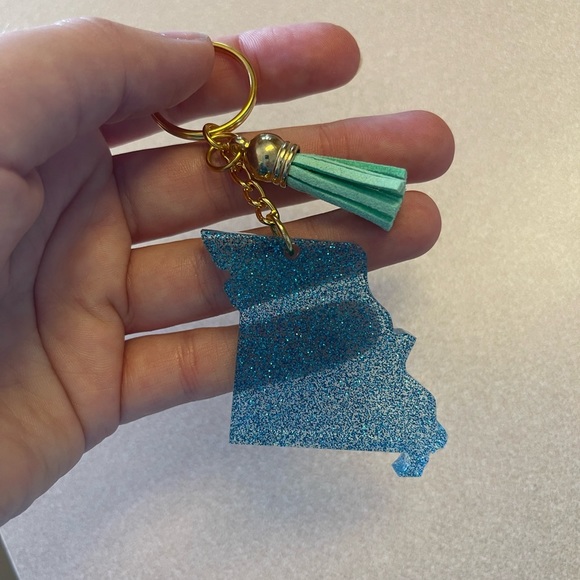 Handmade U.S. State Keychain - Missouri - Picture 2 of 6
